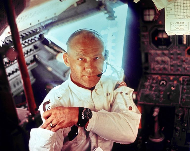 omega speedmaster replica for sale