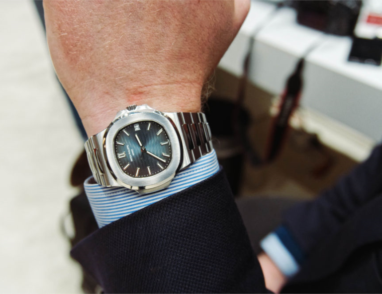 Perfect-Swiss-Replica-Patek-Philippe-Nautilus-Watches