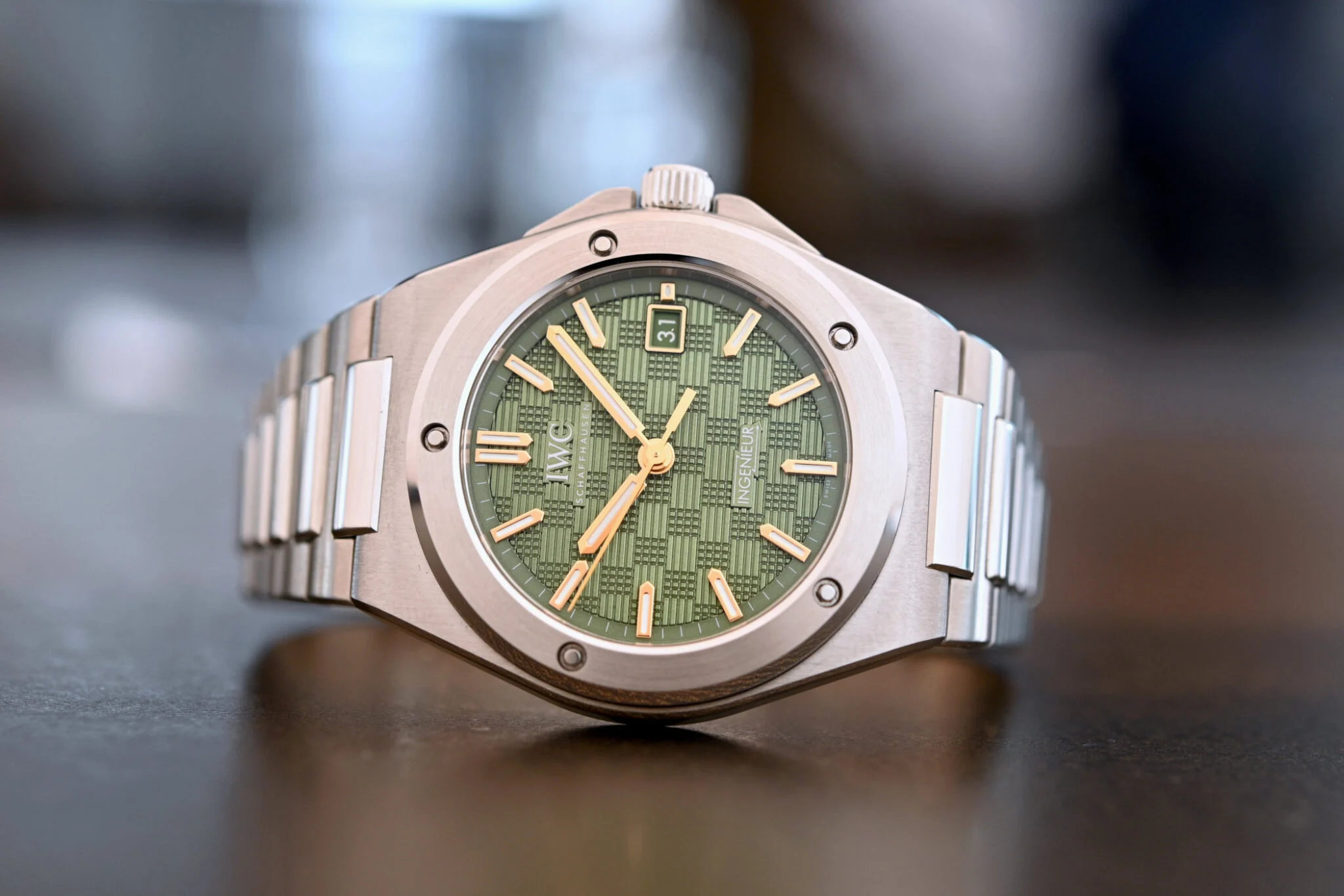 The UK Best Replica IWC Ingenieur Automatic 40 Green, Inspired by Brad Pitt’s Watch in the F1 Movie